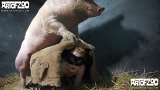 Казашку развели на секс со свиньей и записали на ххх видео